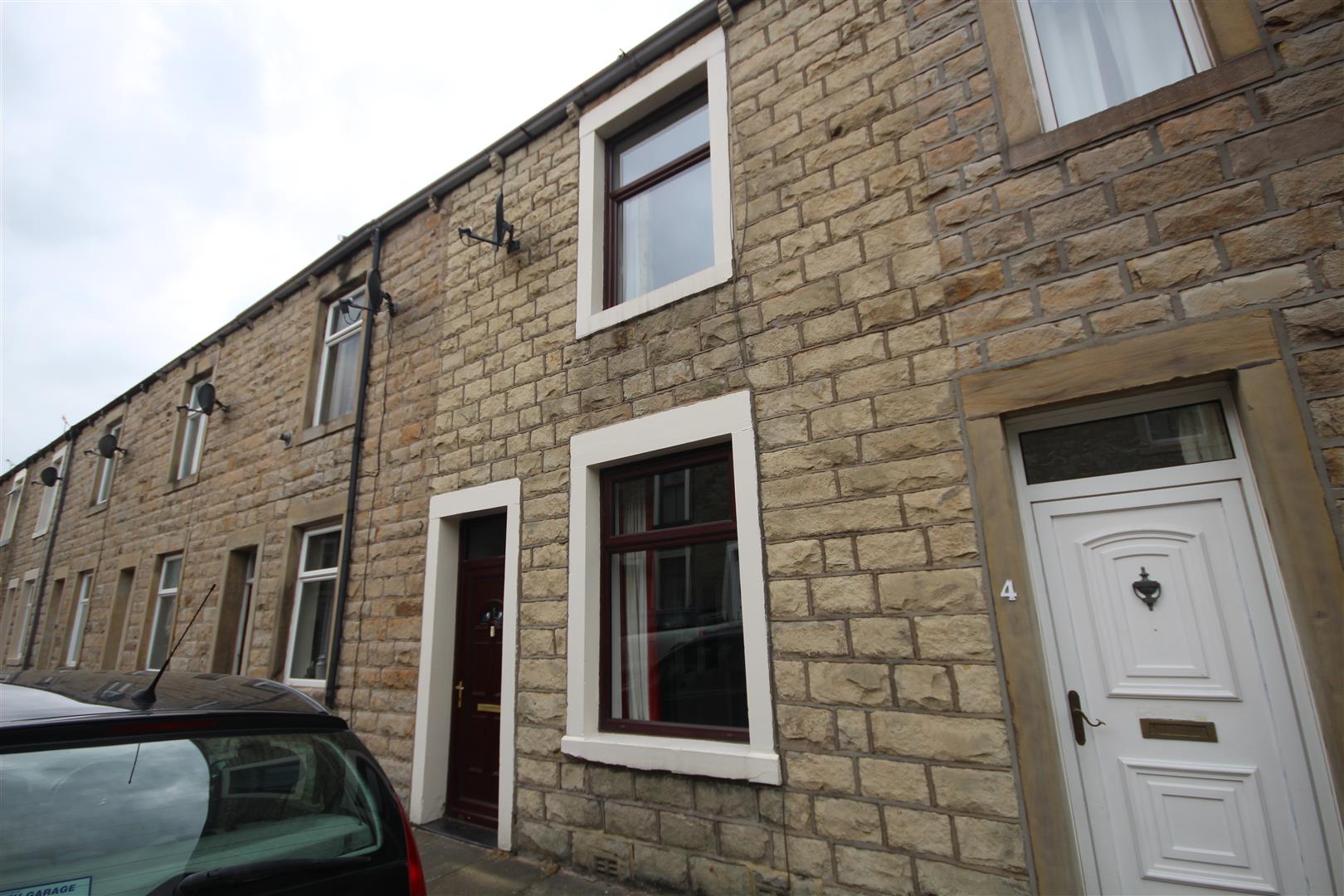 2 bedroom mid terrace house To Let in Earby - Main Image